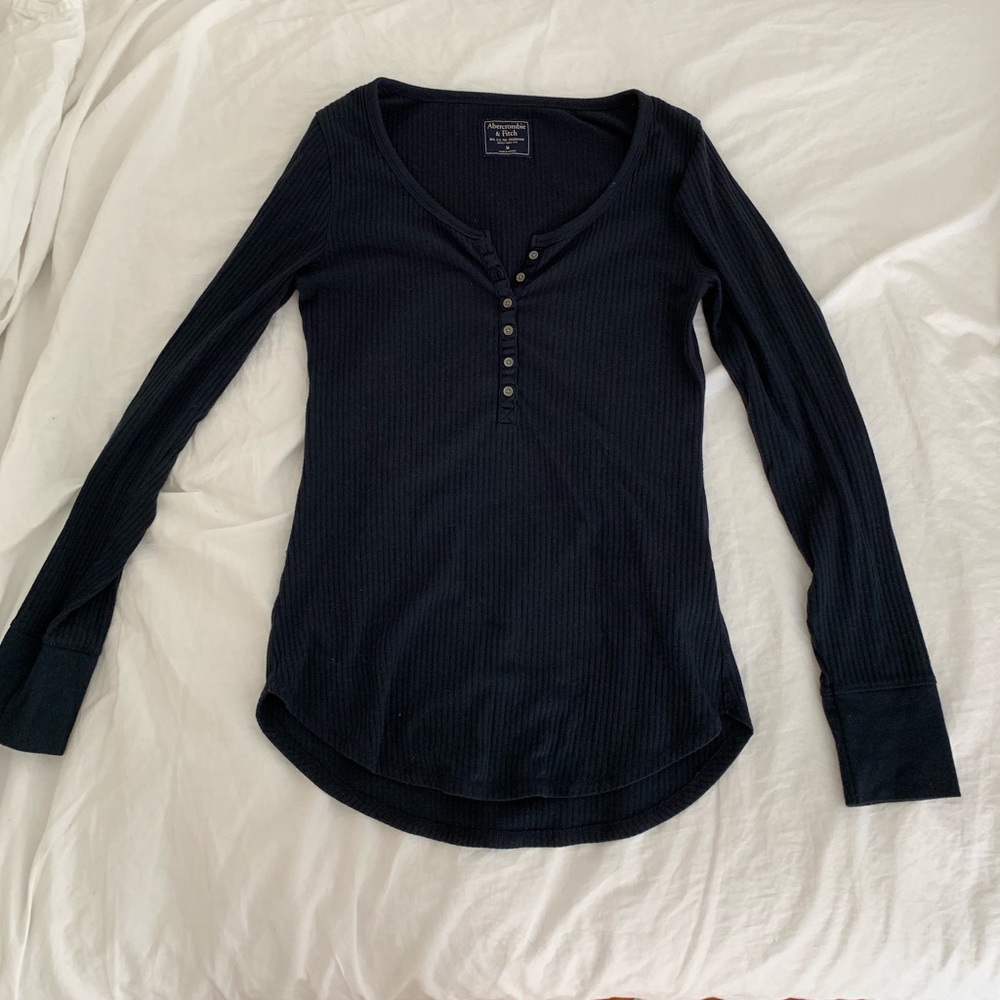 blue abercrombie and fitch long sleeve tee